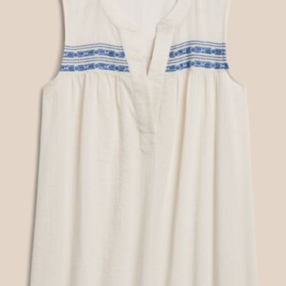 Banana Republic Embriodered Top Petites Size XXS NWT $59.99
